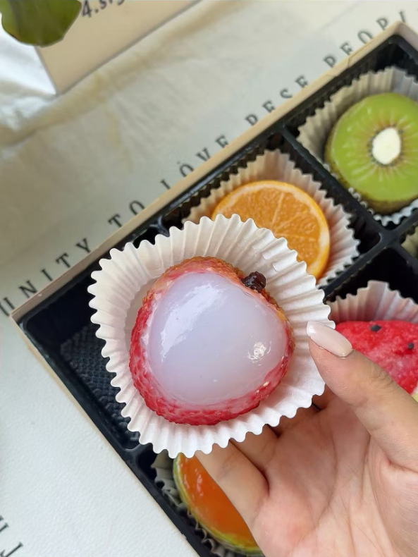 ORANGE Fruit Collection Squishy Gift Box β 9-Piece Realistic Fruit Slice Squishy Set